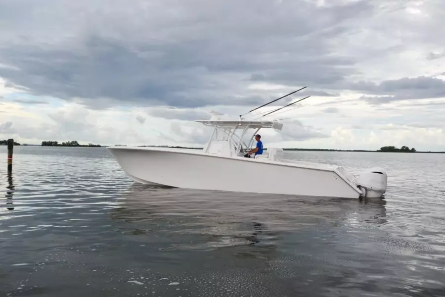 2018 SeaHunter 35 cc