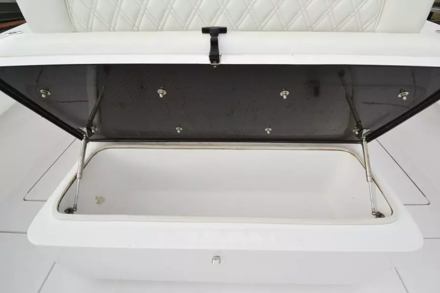 2018 SeaHunter 35 cc