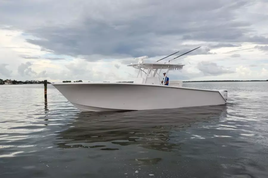 2018 SeaHunter 35 cc