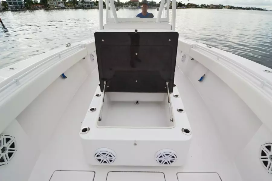 2018 SeaHunter 35 cc