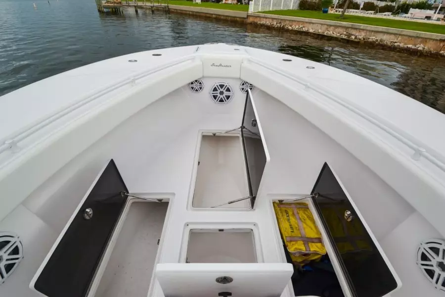 2018 SeaHunter 35 cc