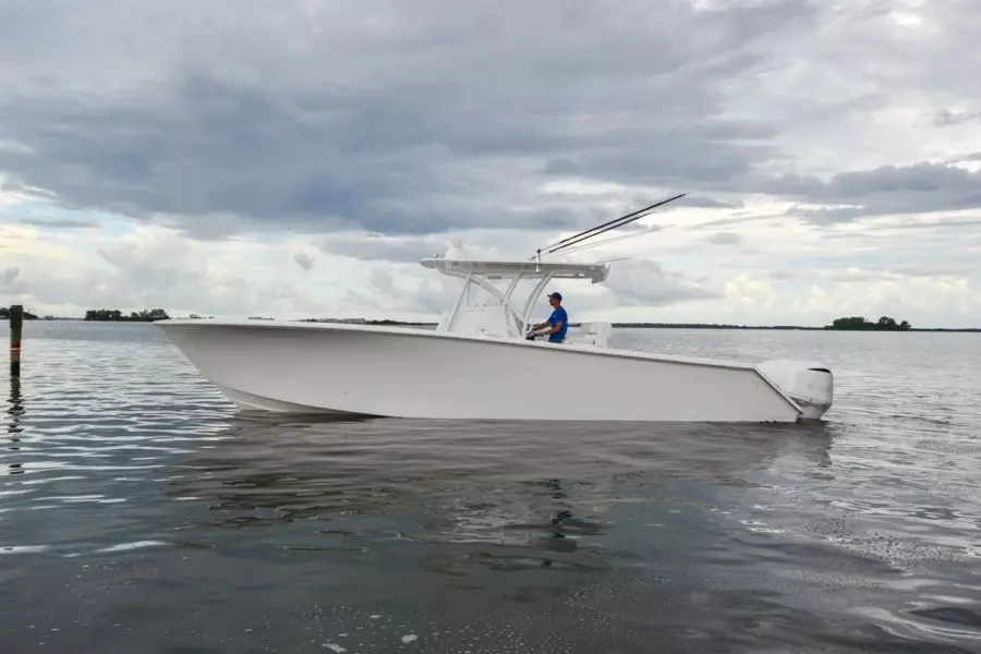 2018 SeaHunter 35 cc