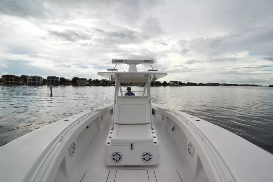 2018 SeaHunter 35 cc