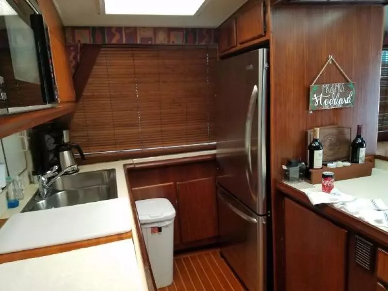 1988 Hatteras Convertible