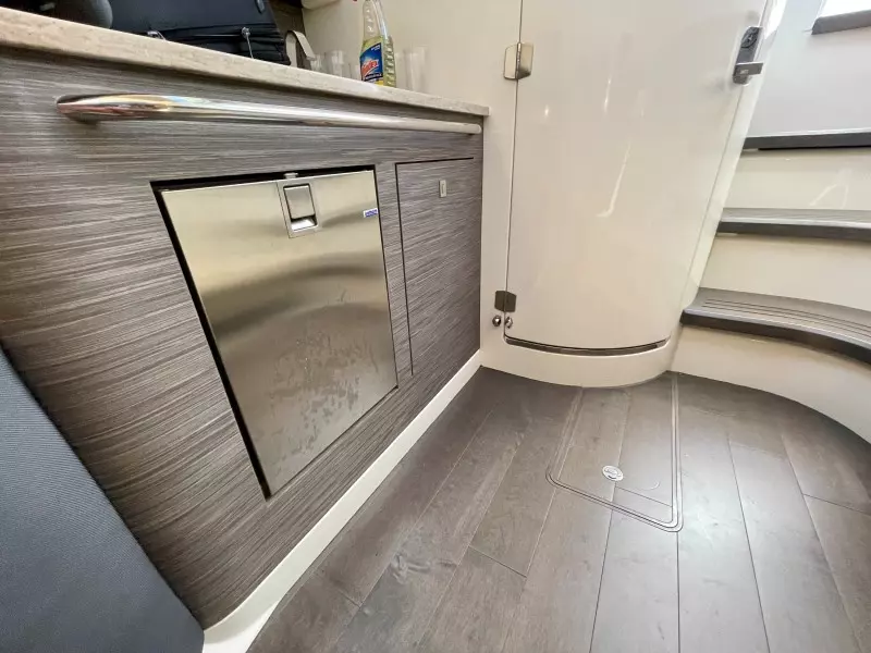 2016 Boston Whaler 420 Outrage