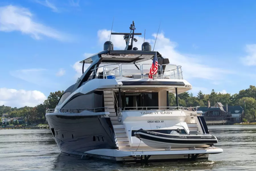 2019 Sunseeker 86 Yacht
