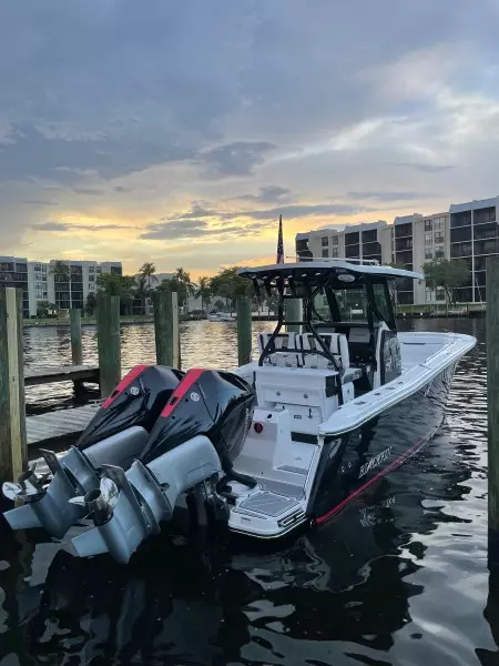 2022 Blackfin 272 CC