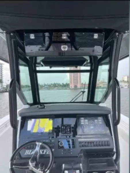 2022 Blackfin 272 CC