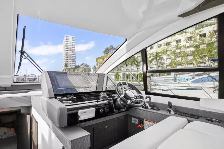 2019 Cruisers 50 Cantius