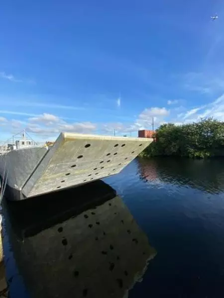 1992 Swiftships LCM8