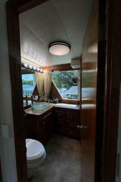 1983 Knight & Carver Custom Trideck