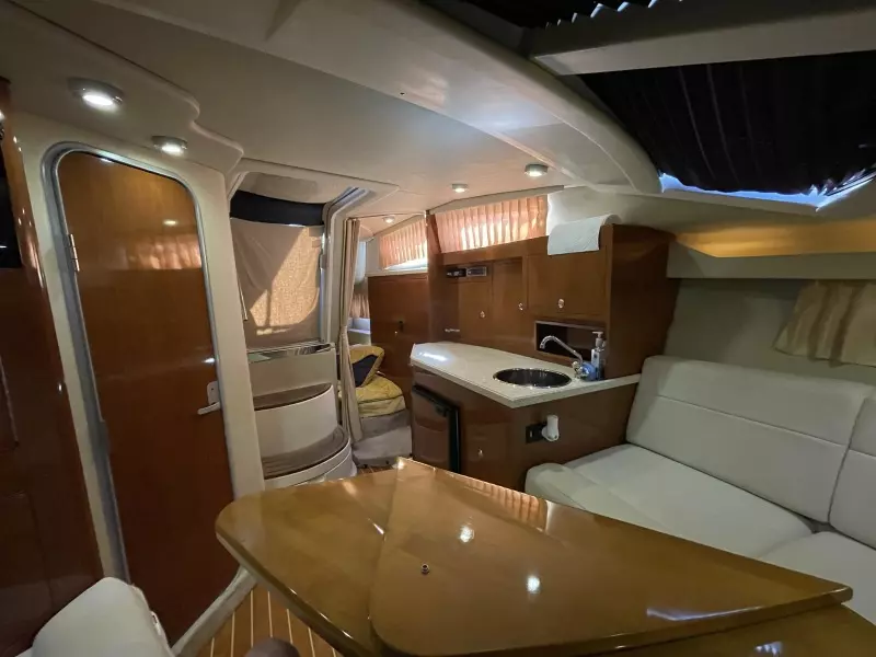 2006 Regal 3060 Window Express