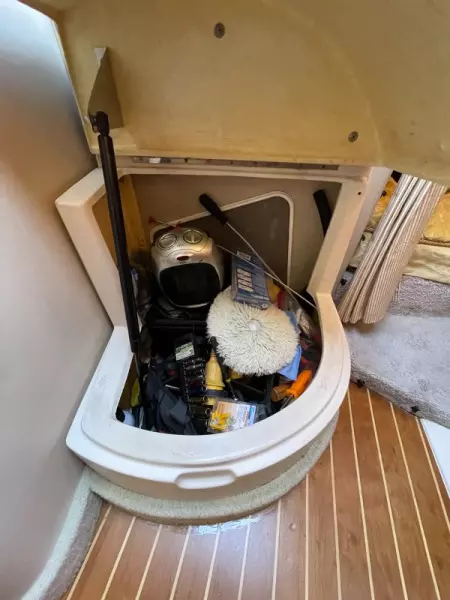 2006 Regal 3060 Window Express