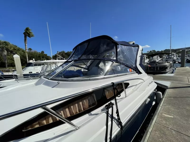 2006 Regal 3060 Window Express