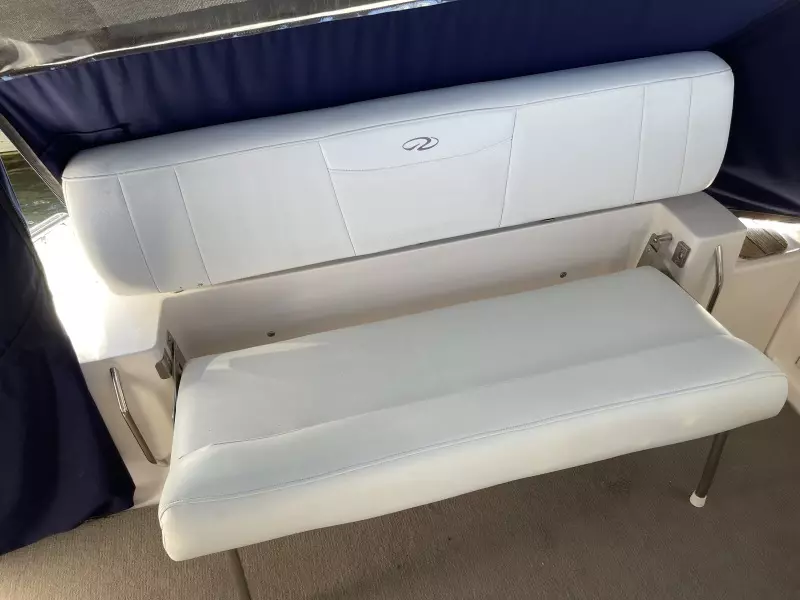 2006 Regal 3060 Window Express