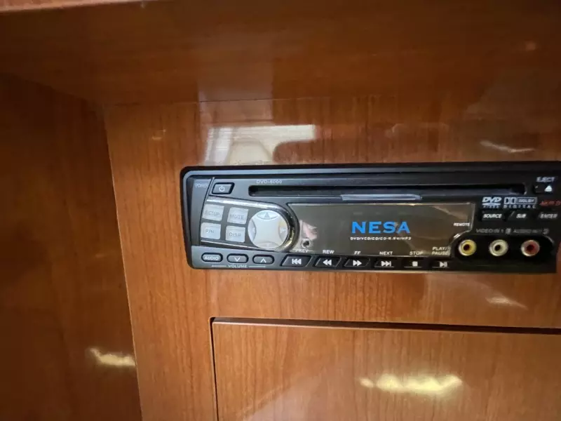 2006 Regal 3060 Window Express