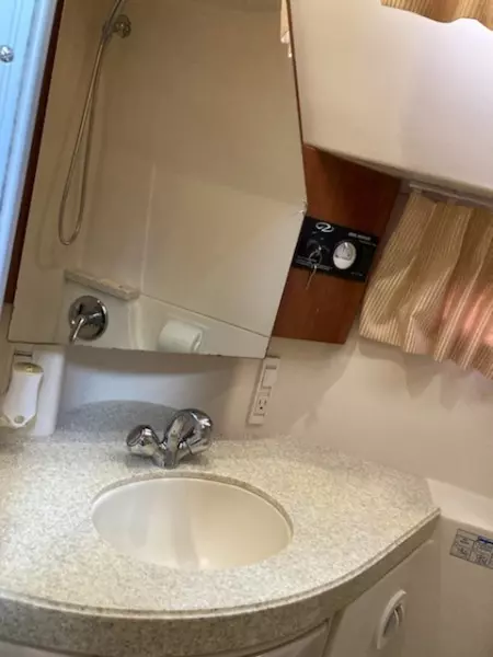 2006 Regal 3060 Window Express