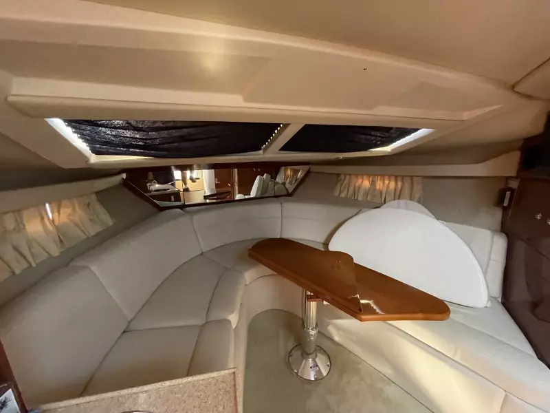 2006 Regal 3060 Window Express