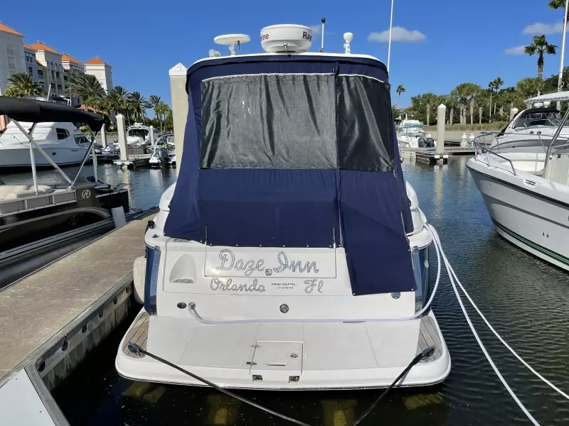 2006 Regal 3060 Window Express