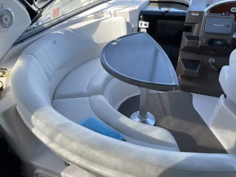 2006 Regal 3060 Window Express