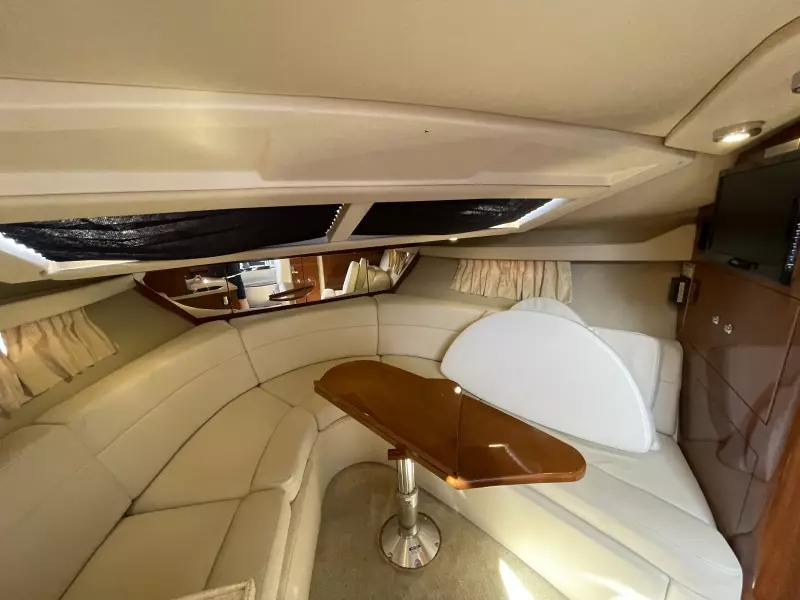 2006 Regal 3060 Window Express