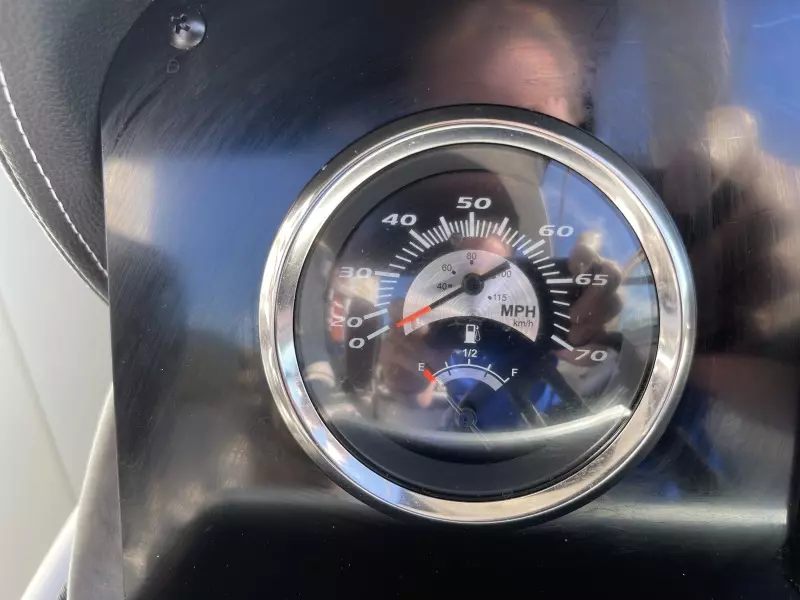 2021 Crownline 255 XSS