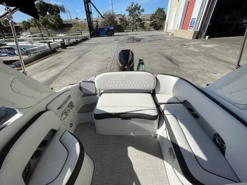 2021 Crownline 255 XSS