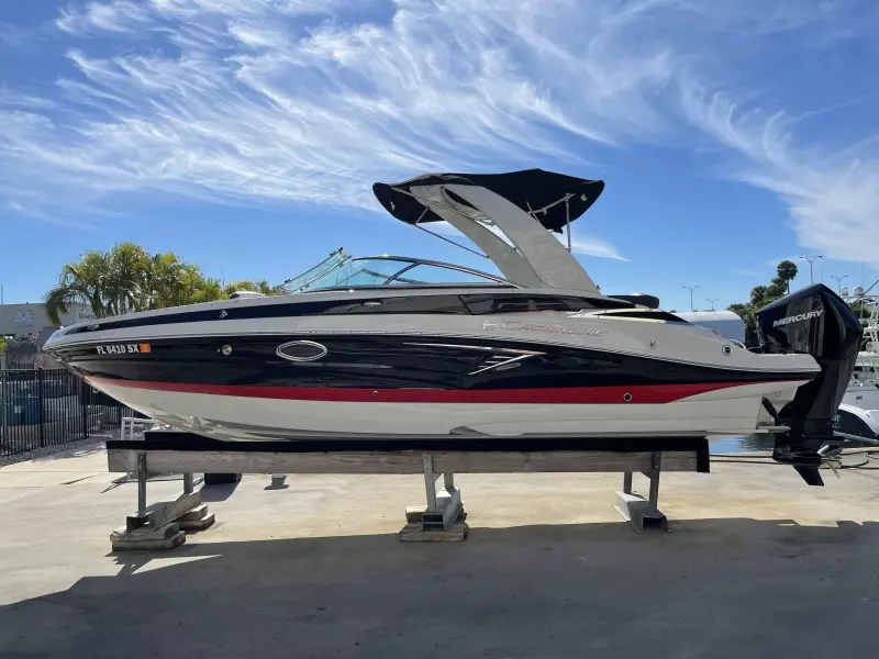 2021 Crownline 255 XSS