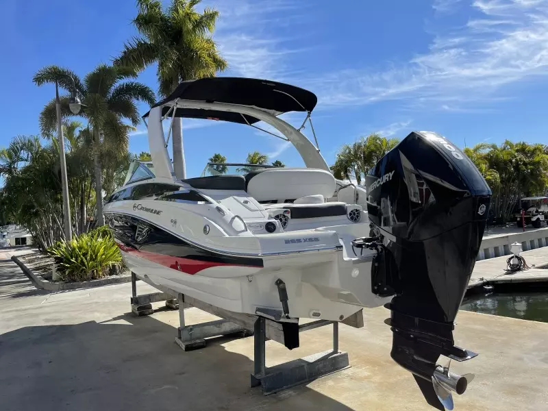 2021 Crownline 255 XSS