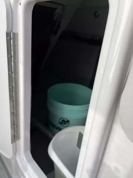 2021 Crownline 255 XSS