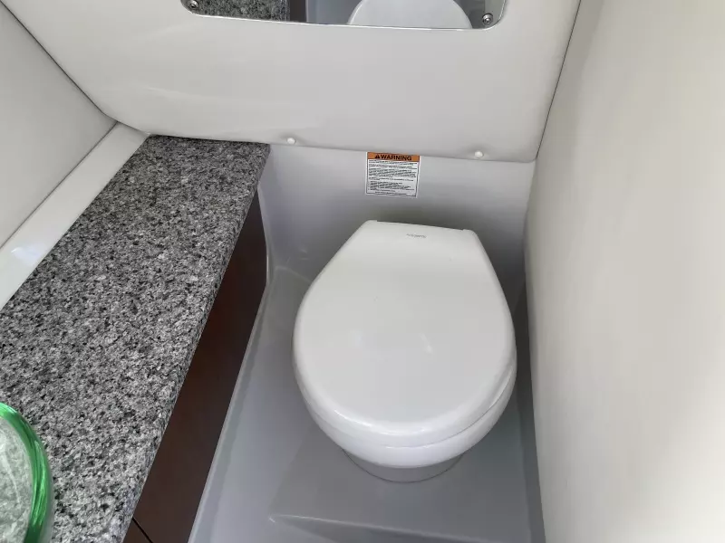 2021 Crownline 255 XSS