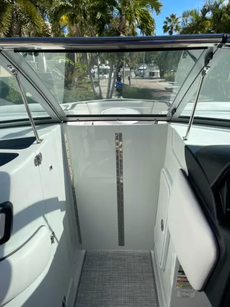 2021 Crownline 255 XSS