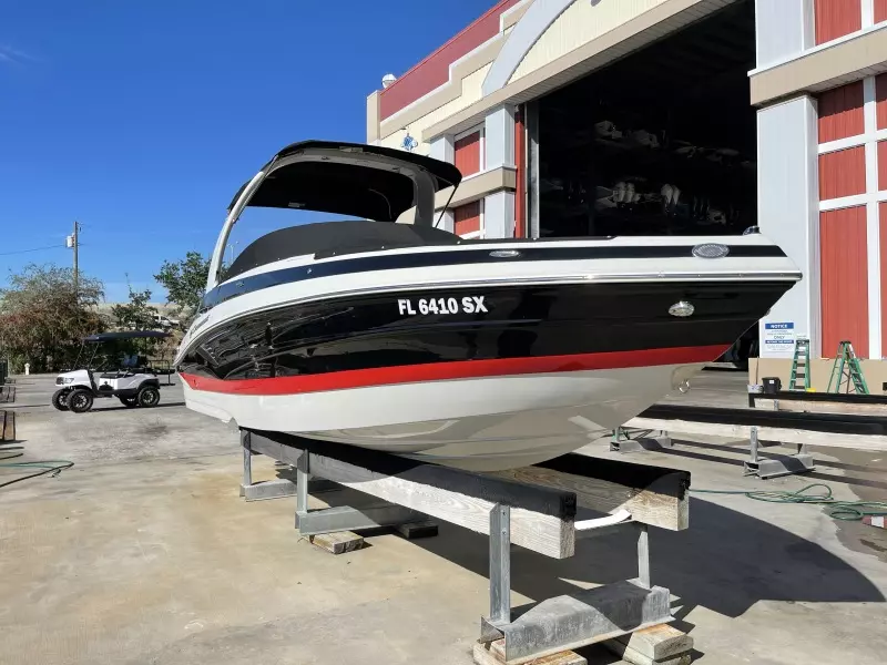 2021 Crownline 255 XSS