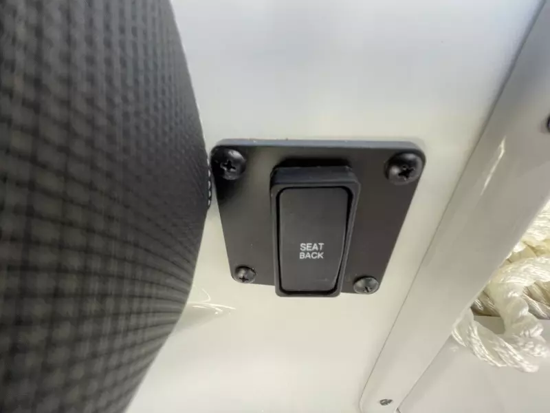 2021 Crownline 255 XSS