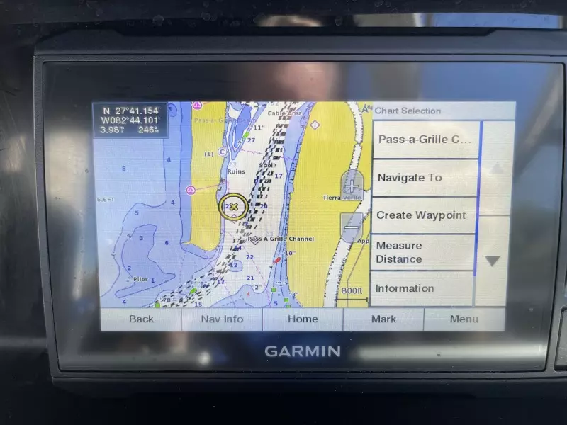 2021 Crownline 255 XSS