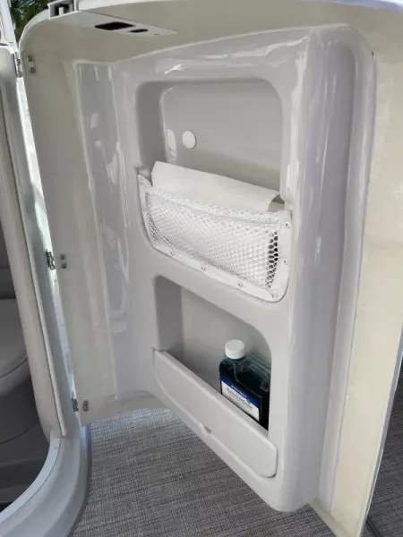 2021 Crownline 255 XSS