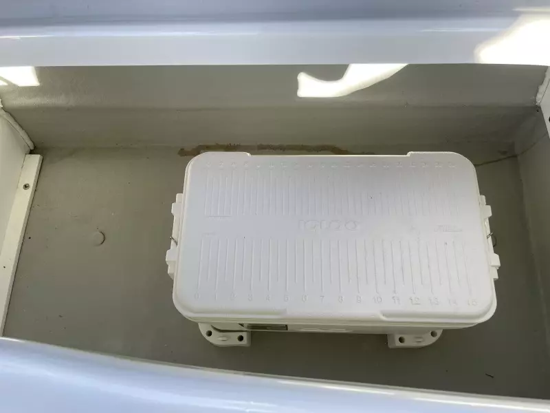 2021 Crownline 255 XSS