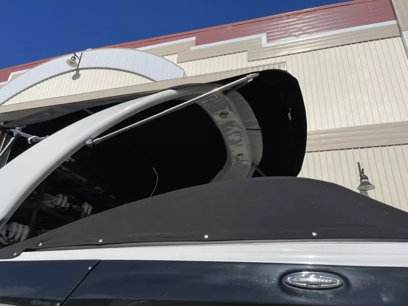 2021 Crownline 255 XSS