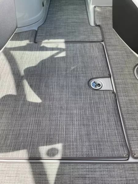 2021 Crownline 255 XSS