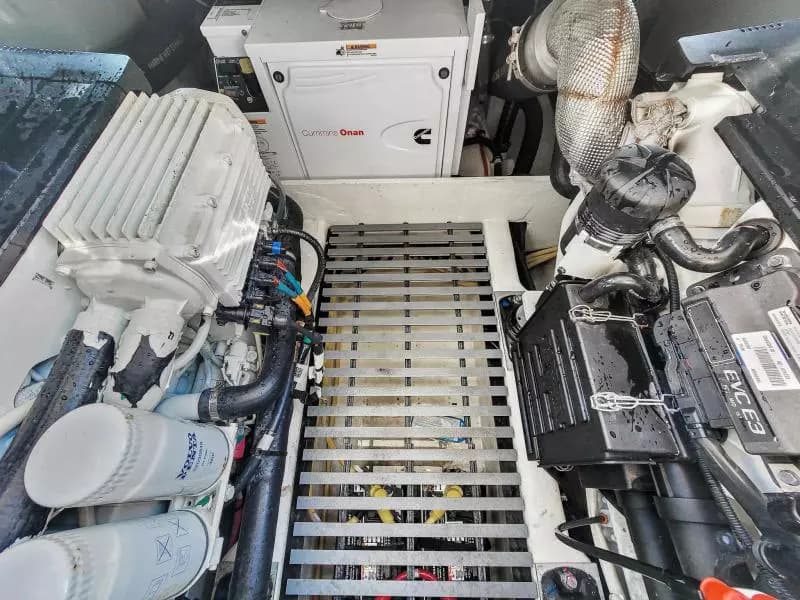 2018 Tiara Yachts 39 Coupe