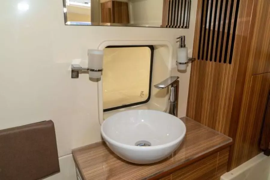 2017 Chris-Craft Catalina