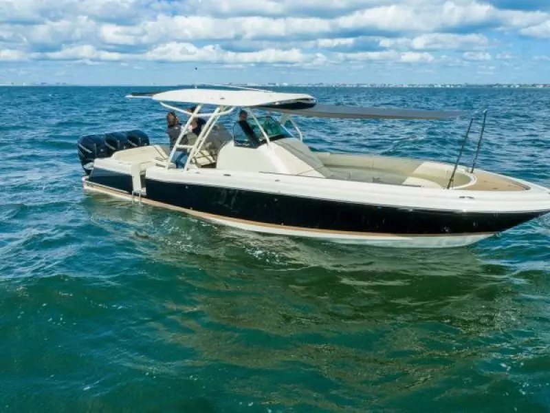 2017 Chris-Craft Catalina