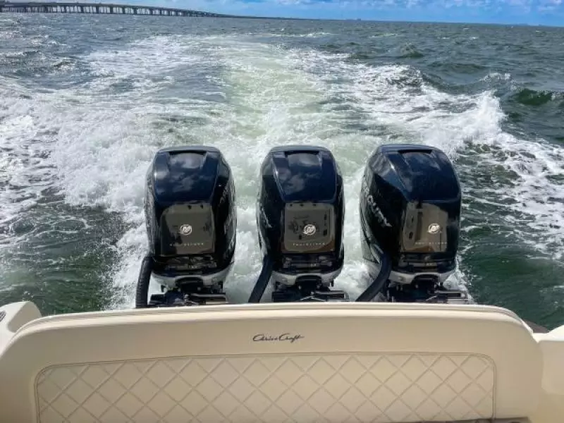 2017 Chris-Craft Catalina