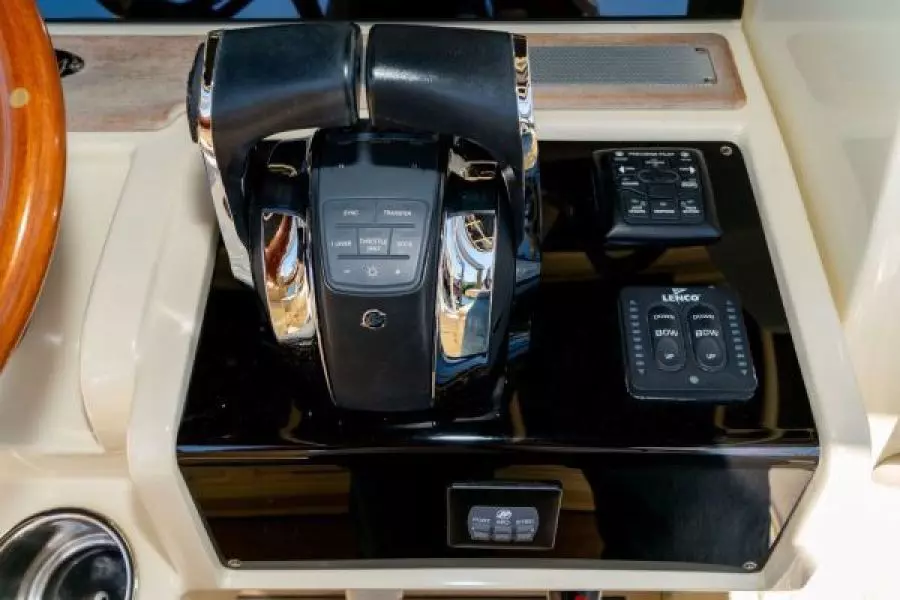 2017 Chris-Craft Catalina