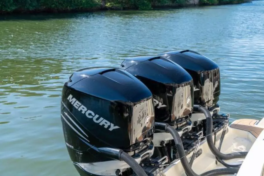 2017 Chris-Craft Catalina