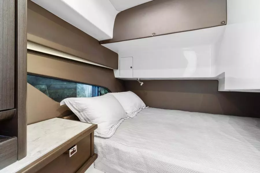 2021 Intrepid 438 Evolution