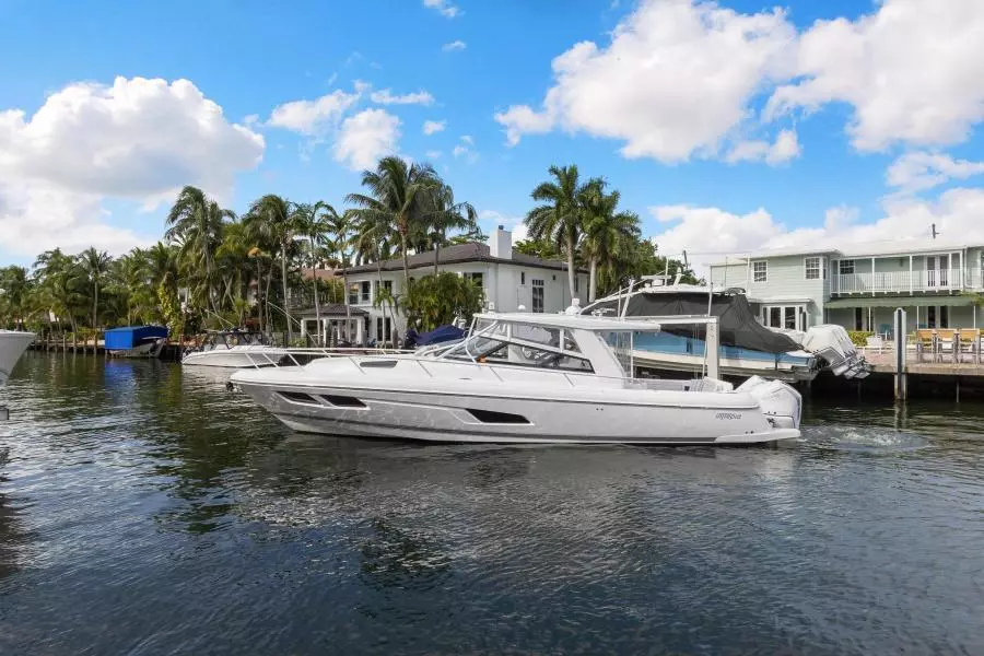 2021 Intrepid 438 Evolution