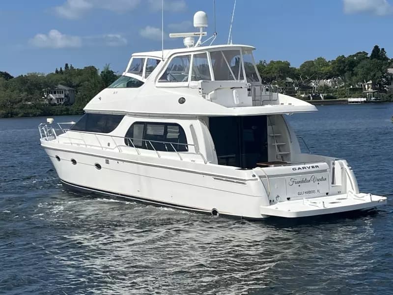 2005 Carver 56 voyager
