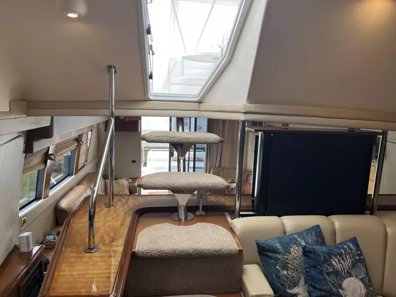 2005 Carver 56 voyager