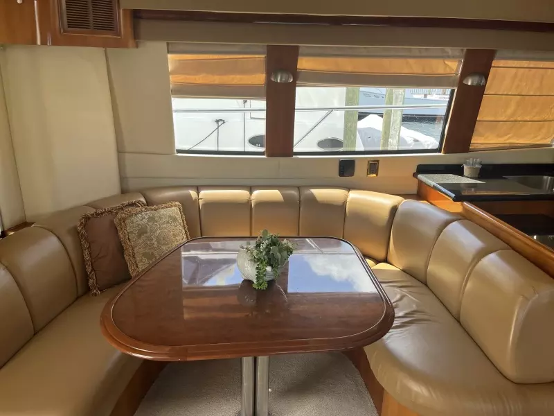 2005 Carver 56 voyager